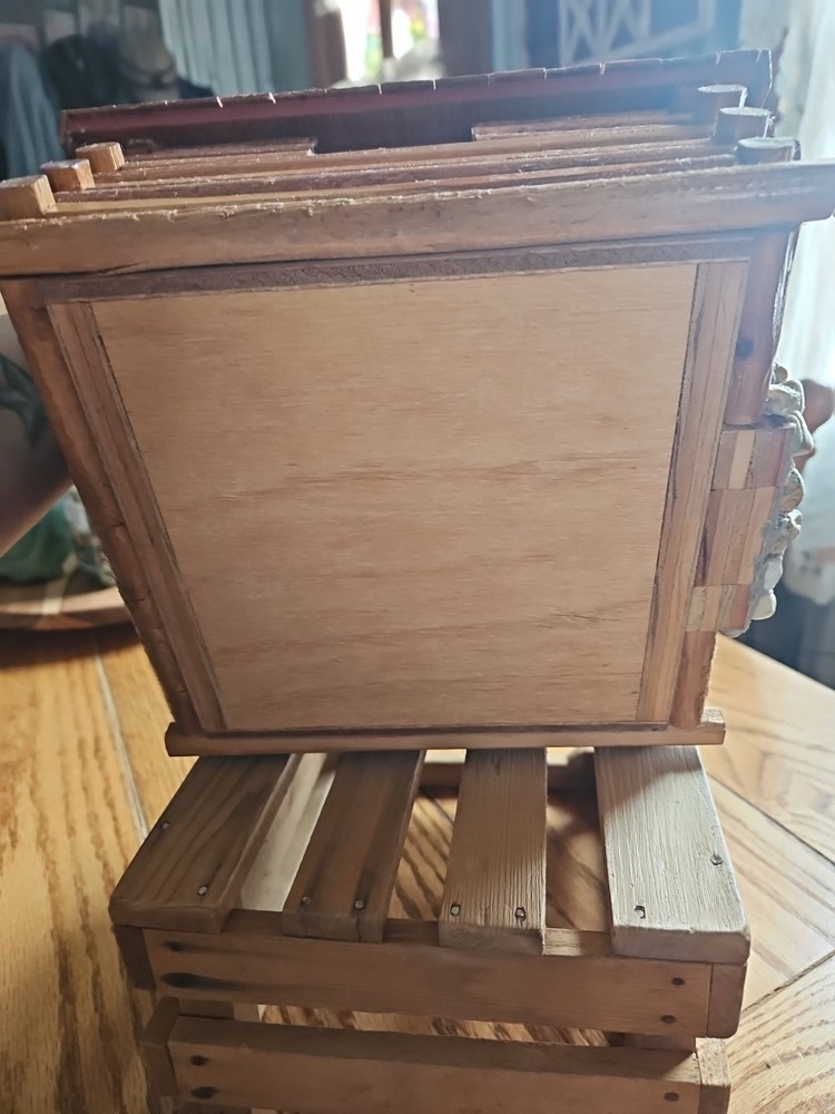 Handmade Log Cabin Birdhouse