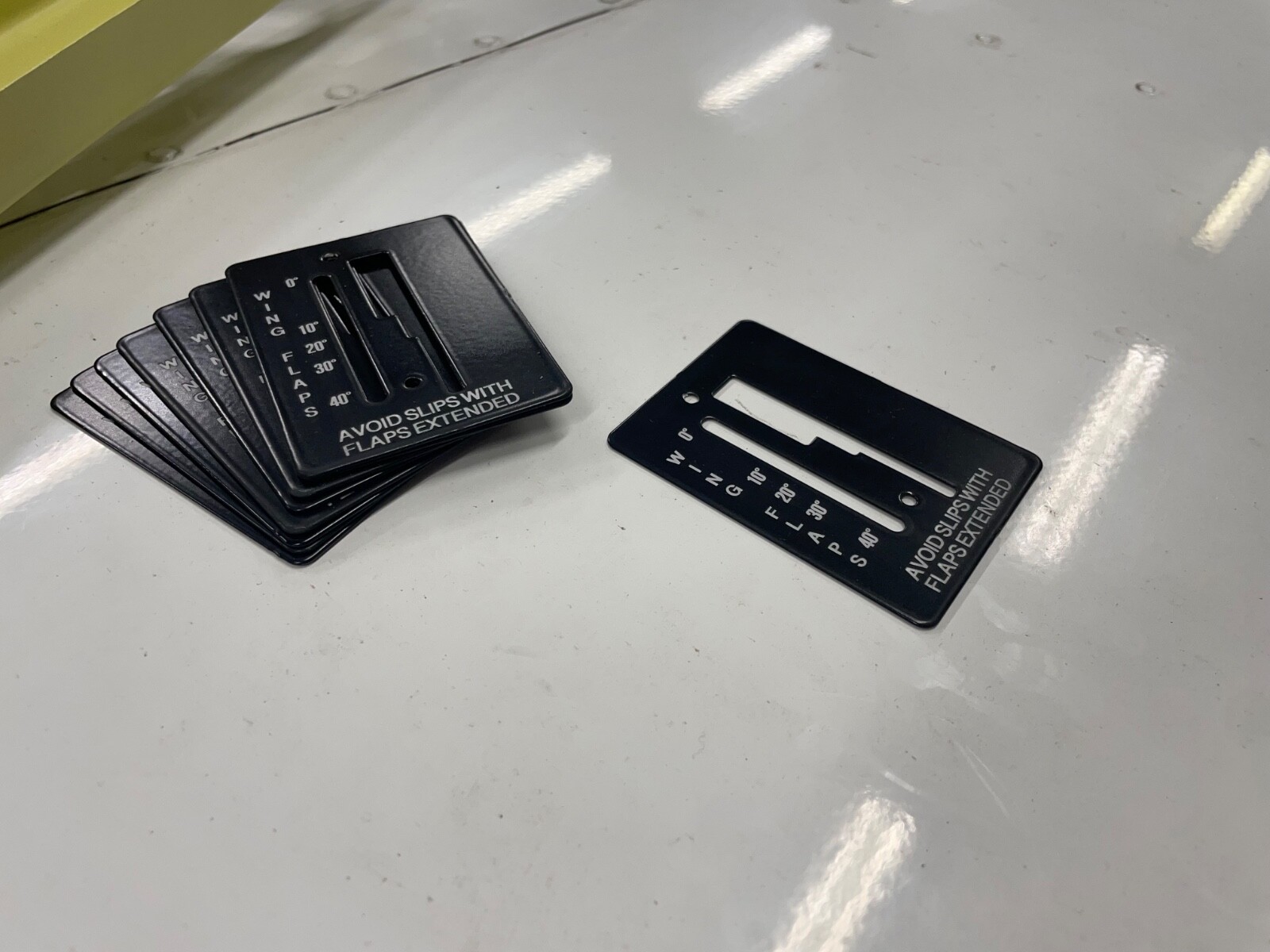 ✈️ CESSNA 172 FLAP POSITION INDICATOR COVER PLATE PN: 0560027-1 , 0560027-2