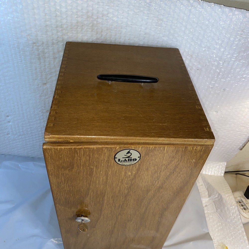 Vintage LaBo Research Microscope SL No. 03575 *read*