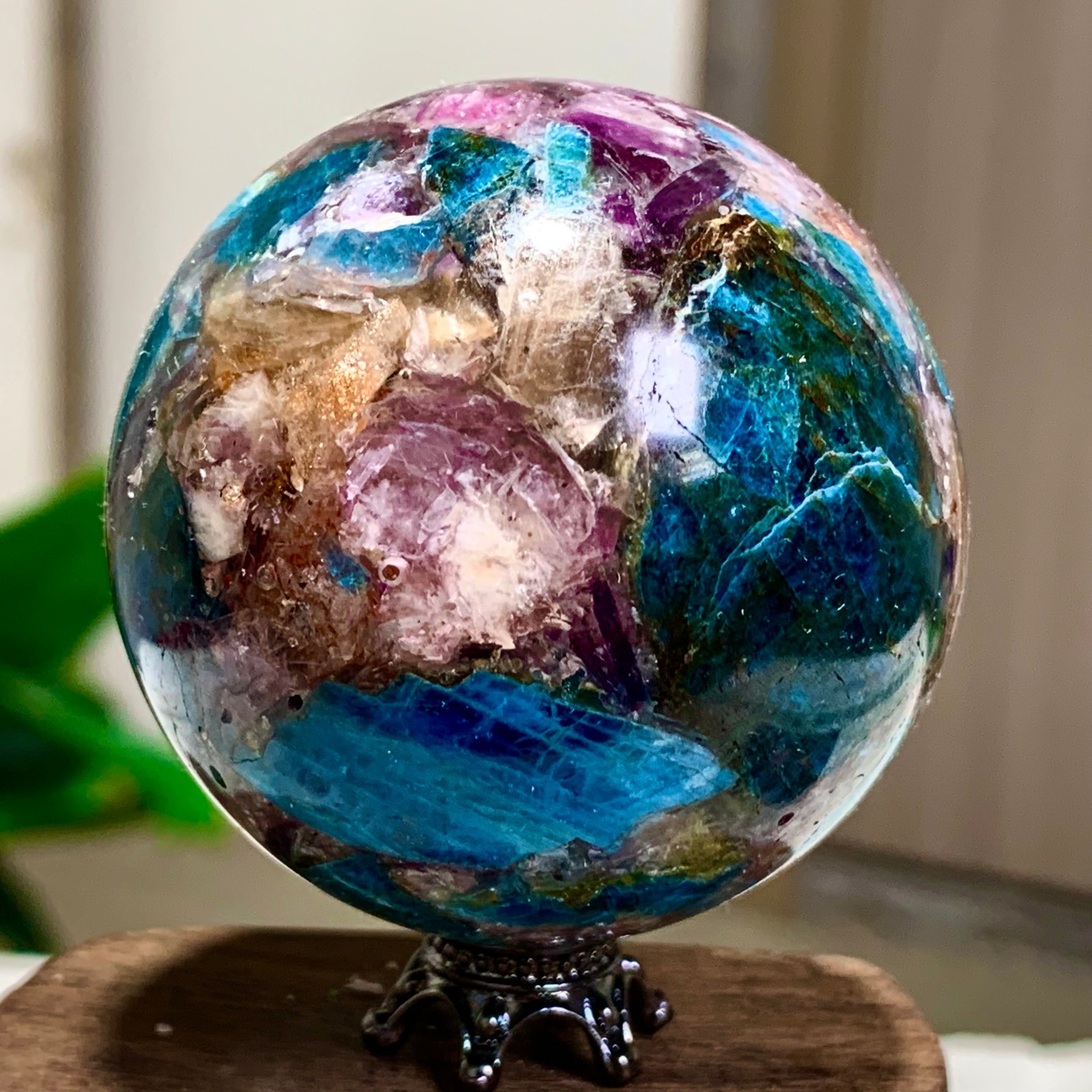 152G Natural Blue Aptite +Sun Stone purple lepidolite Sphere mineral sample