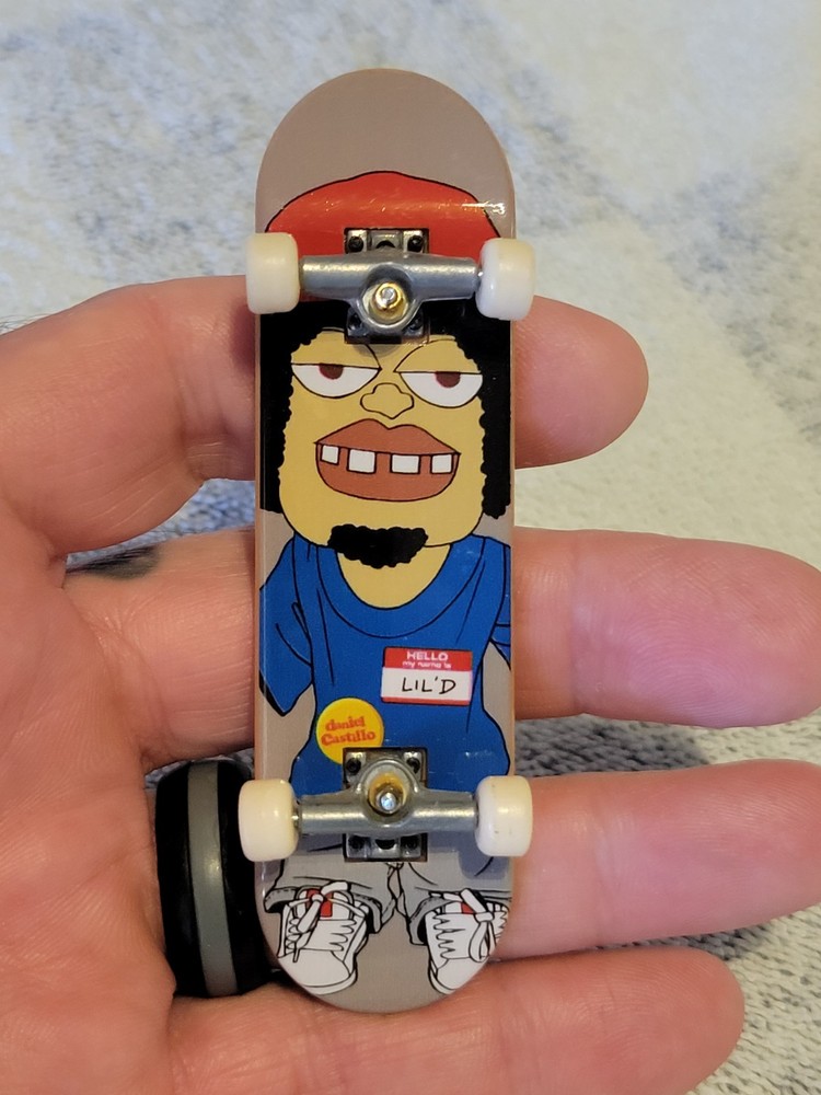 Tech Deck Daniel Castillo Chocolate Skateboards Chocolate Lil' Fingerboard.