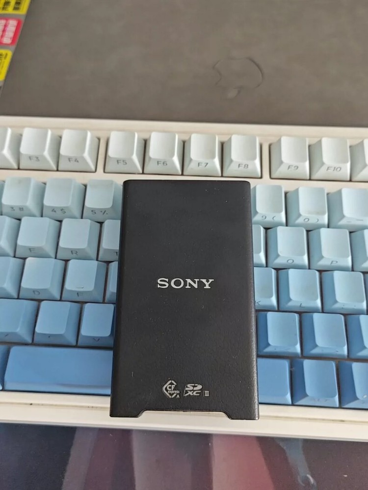 95%new! Sony MRWG2 CFexpress Type A/SD Memory Card Reader