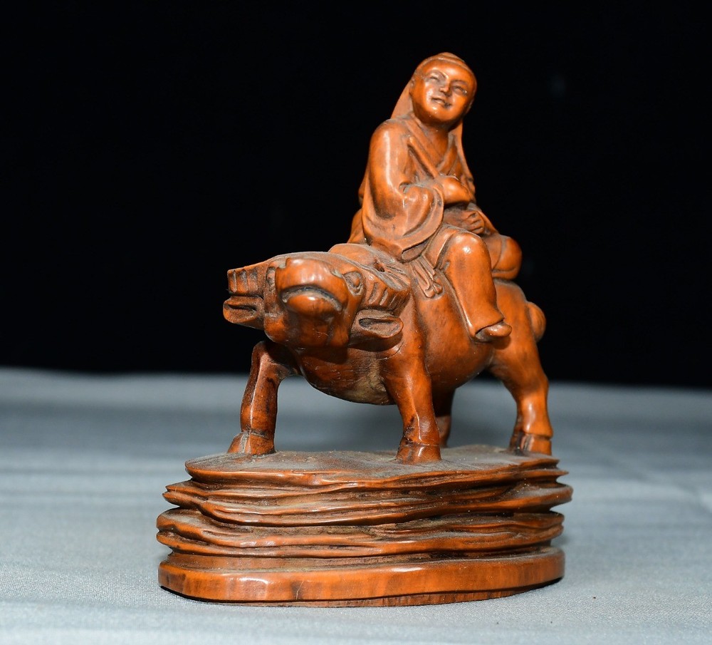 Exquisite Small Leaf Boxwood Han Xiangzi Ornament