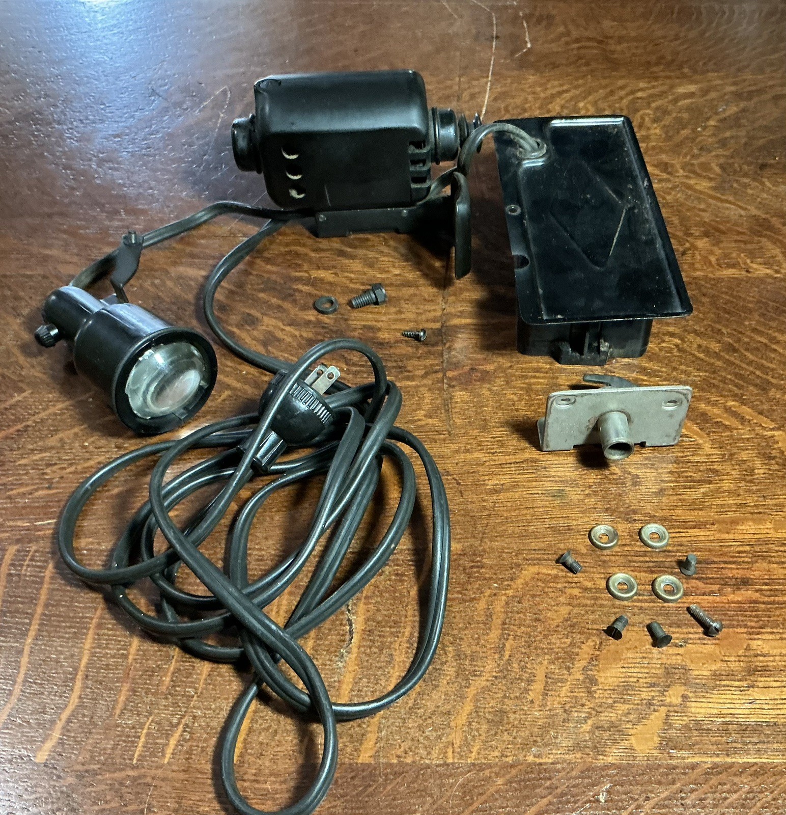 Vintage 1941 Singer 128 Sewing Machine Motor, Light and controller Unit