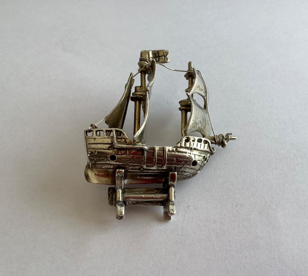VINTAGE CONTINENTAL SOLID SILVER MINIATURE GALLON SHIP PINTA
