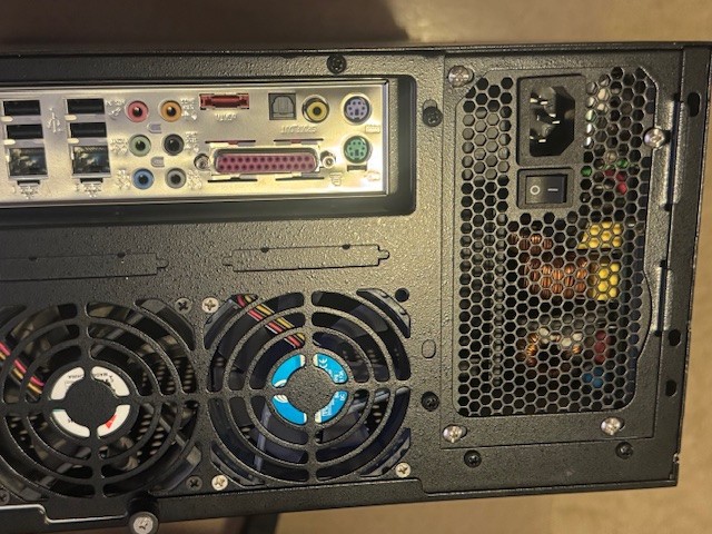 Cutomized X86 based Linux Suse10.1 Server system w/ 2 Raid drives in 4U Chassis