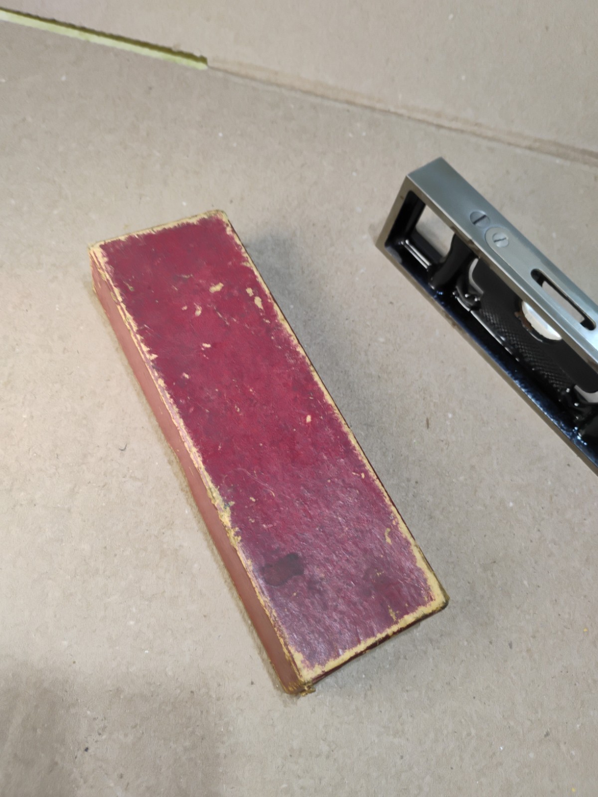 Vintage Starrett No. 132 Iron Level 6" Machinist Level w/ Original Box