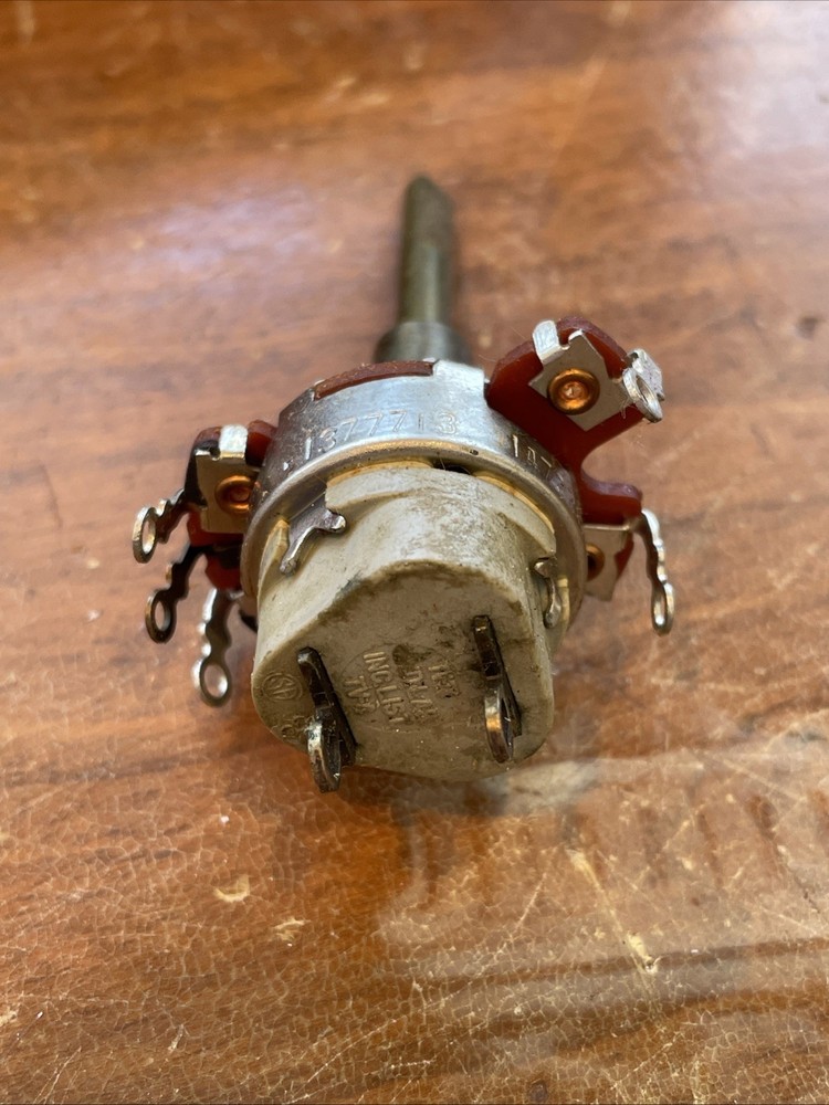 New Old Stock Vintage RCA Variable Resistor Push Pull Switch Part # 119847