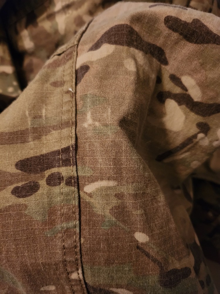 US ARMY MULTICAM FLAME RESISTANT PANTS SZ MEDIUM - LONG