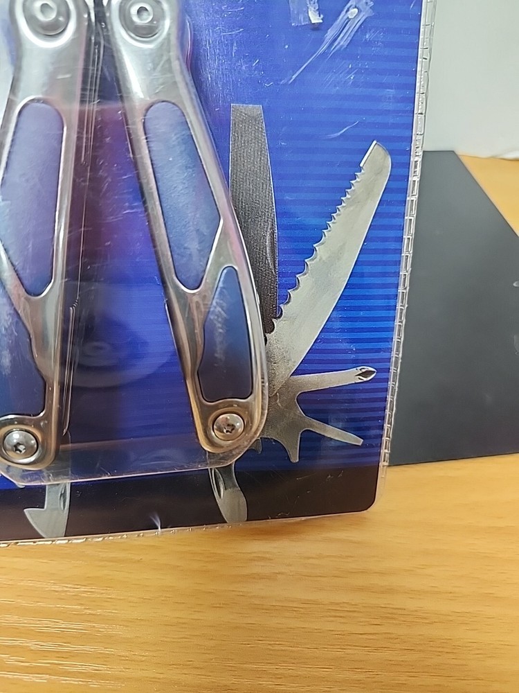 CARLYLE MT17 PRECISION 17 FUNCTION STAINLESS STEEL MULTI TOOL & CASE 9.8oz. 4"