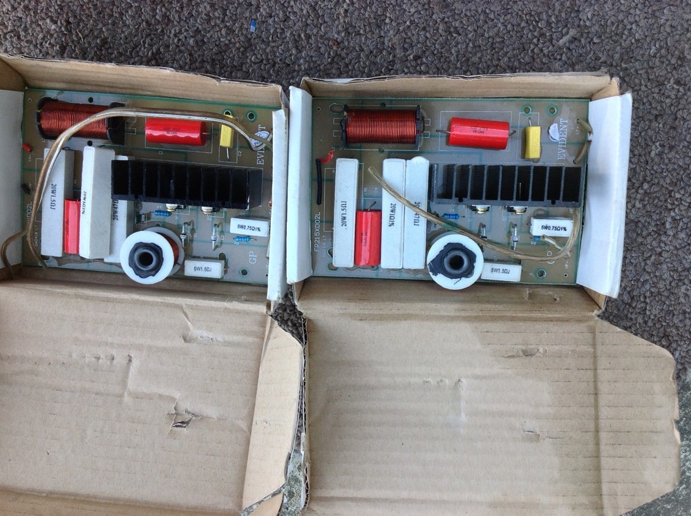 Crossover For Speakers FP215 Evident