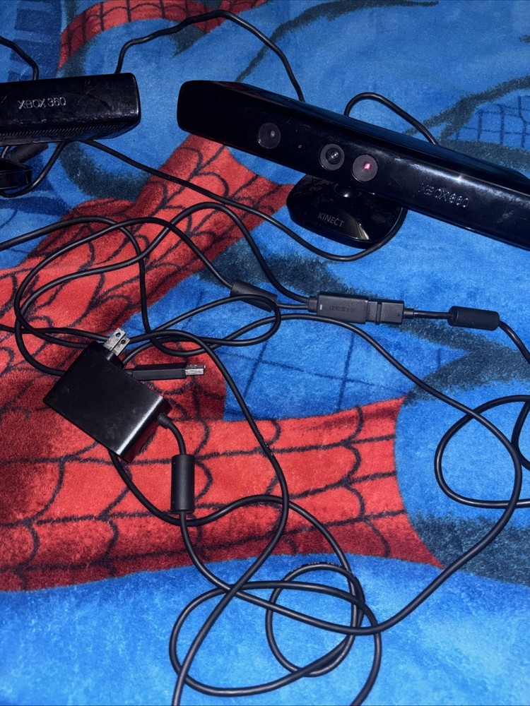 2 Xbox 360 Kinect Game Ands Sensor Bundle