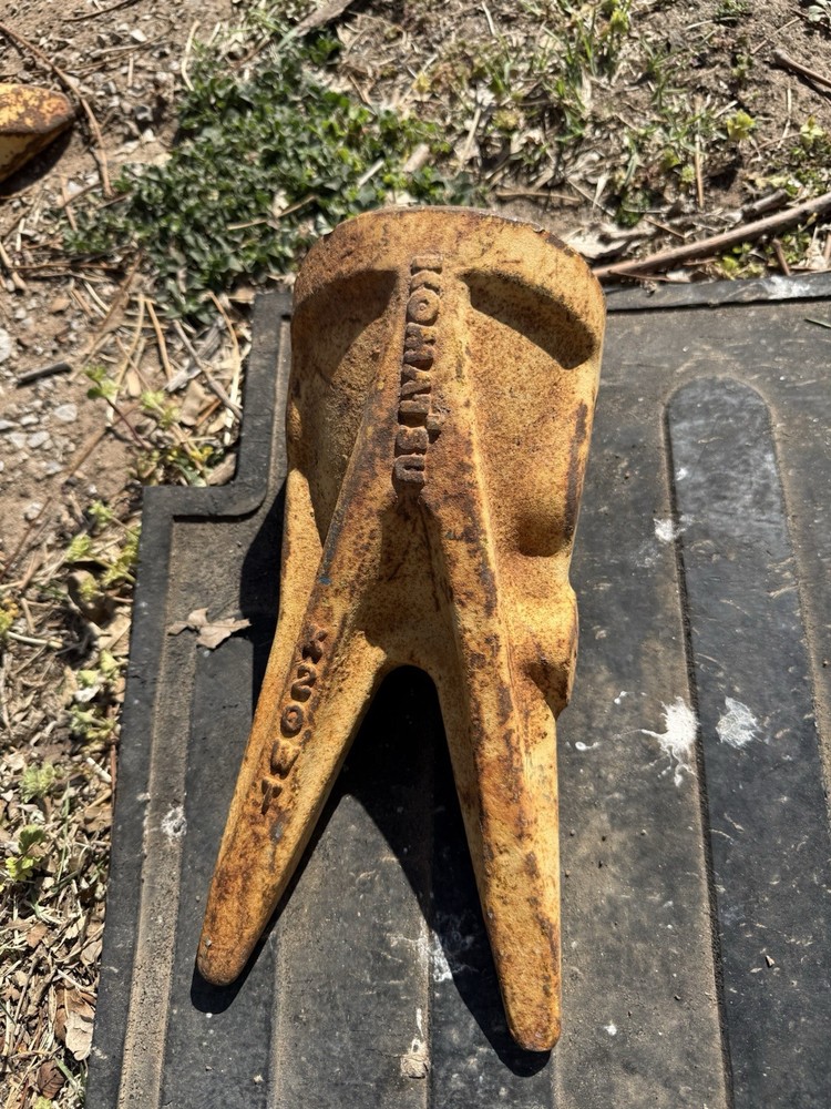 Komatsu K20WT BUCKET TOOTH NEW