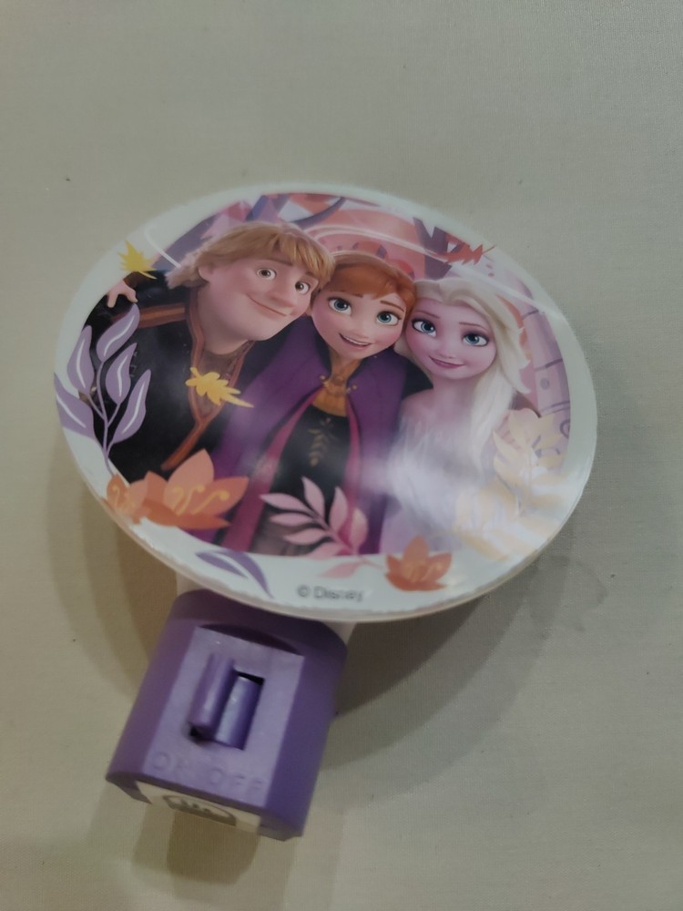 Disney Frozen 2 Plug In  LED Night Light