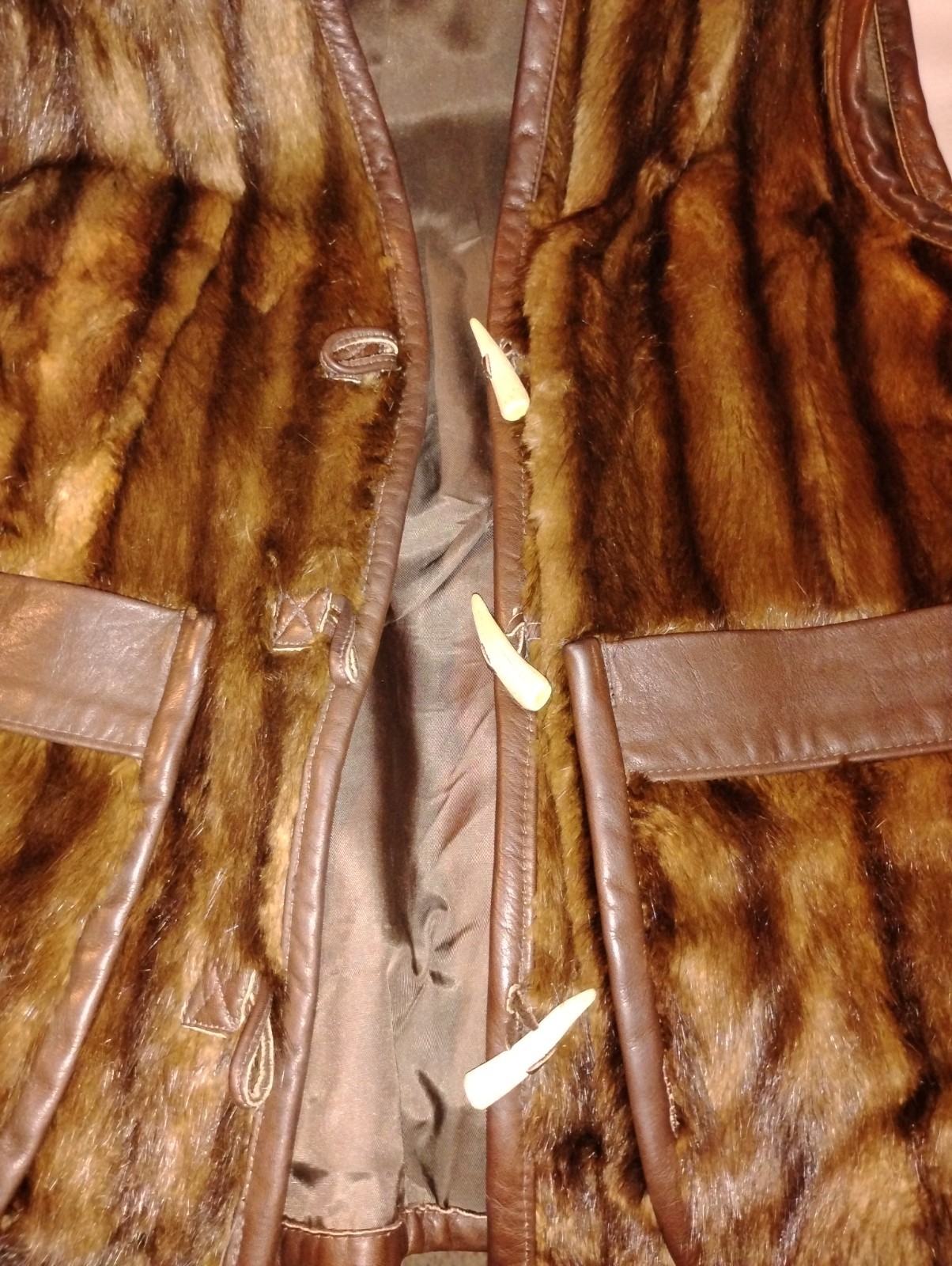 VINTAGE MENS MINK FUR VEST DEER ANTLER TAXIDERMY MOUNTAIN MAN MANCAVE HUNTER HTF