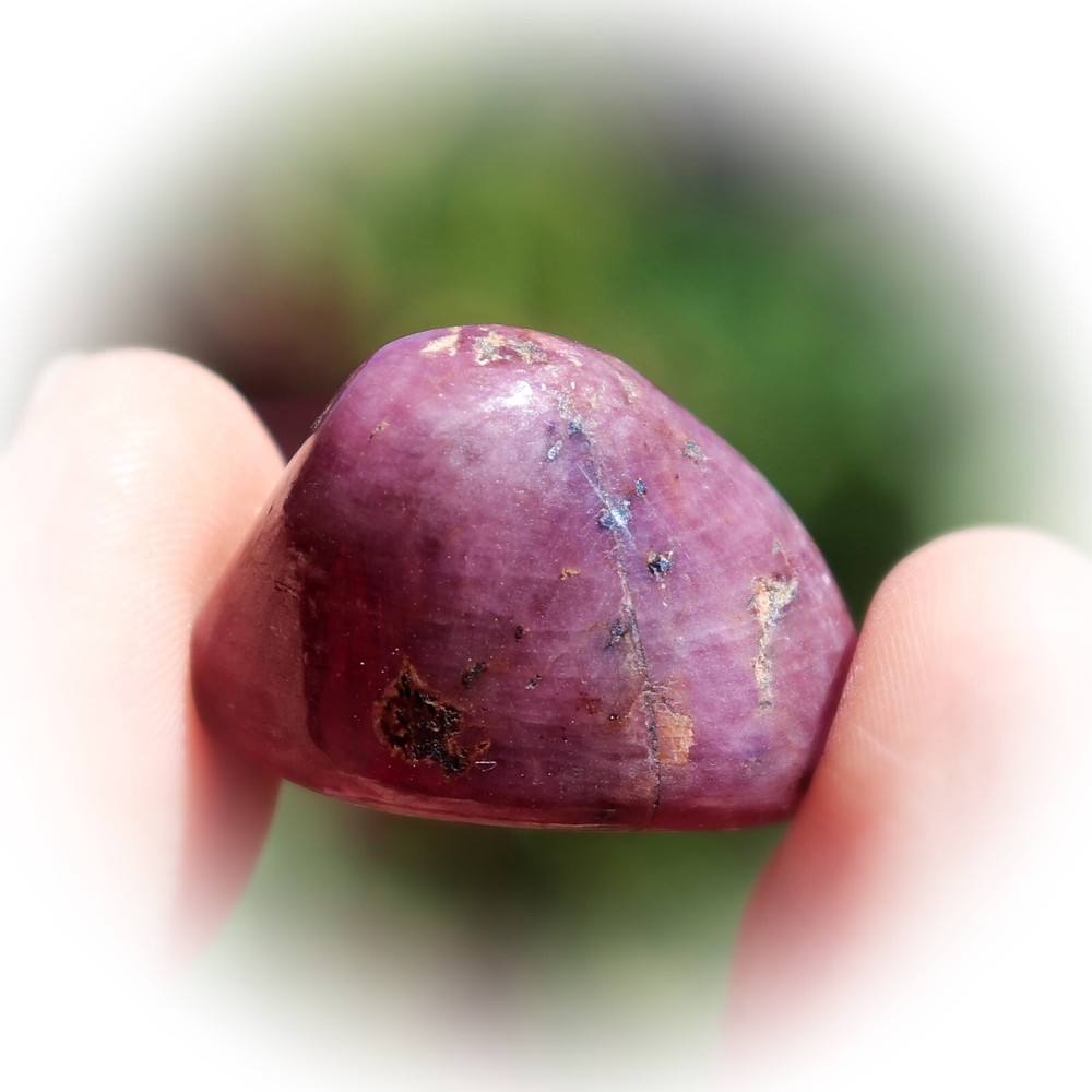Tumbled Stone: Ruby, Red Corundum from India (RUB610)