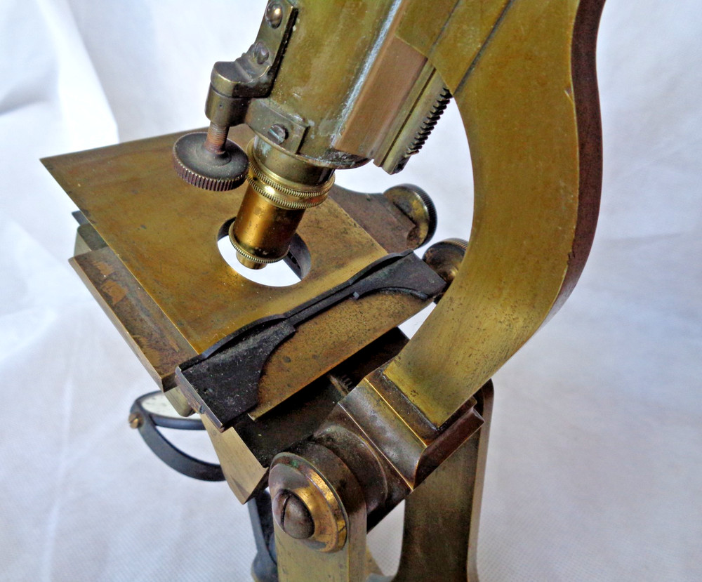 SCOTTISH VICTORIAN c1850 COMPOUND MONOCULAR BRASS MICROSCOPE JAMES WHITE GLASGOW