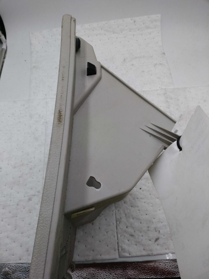 PACIFICA 2018 Glove Box 631097