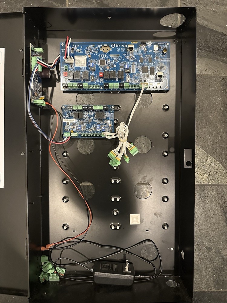 BRIVO ACS6100L - 2 available