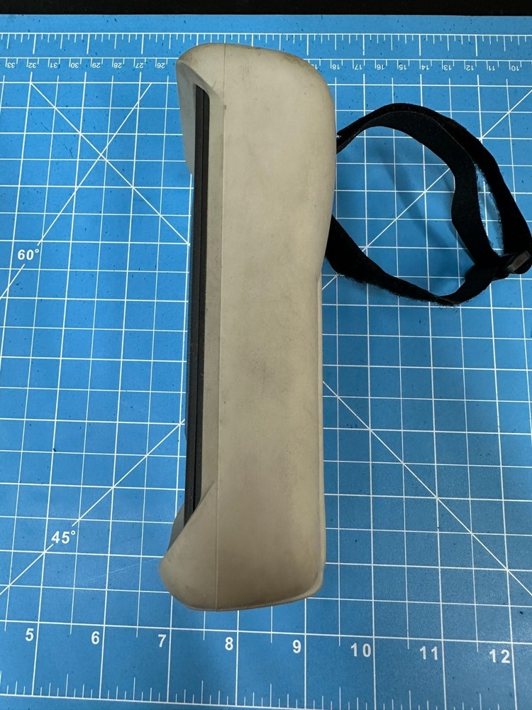 421307 Extech Thermometer w/ Protective Case - Tested Good