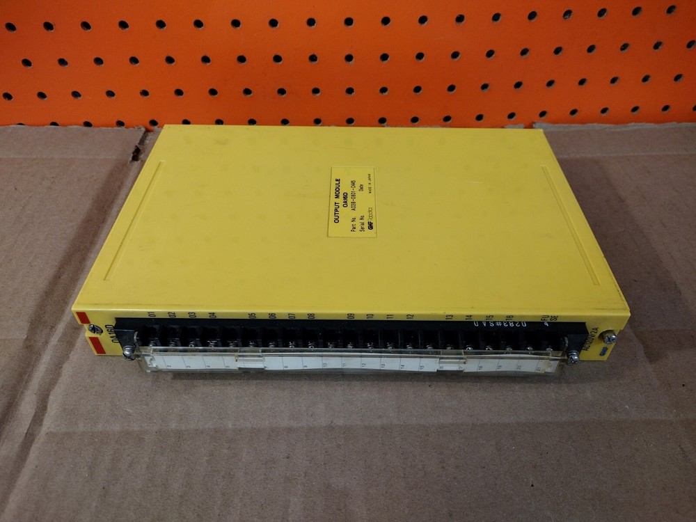 GMF Robotics  OA16D  OUTPUT MODULE  A03B-0801-C445  Fast Shipping