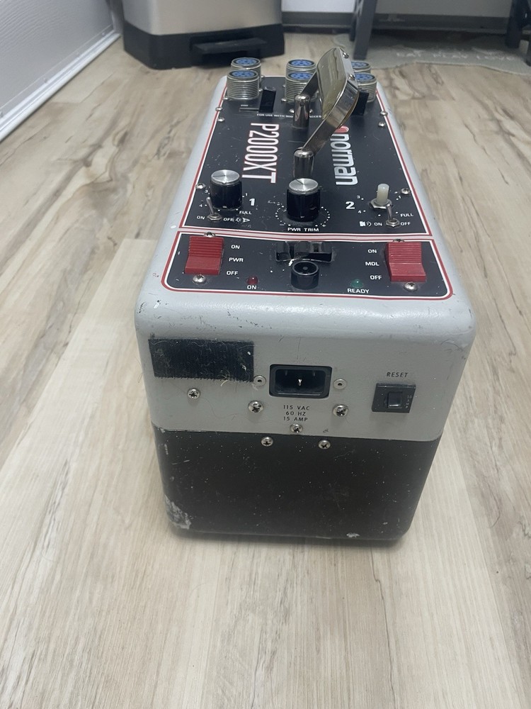 Norman P2000X Professional Studio Flash Strobe Light Power Supply NOT TESTED