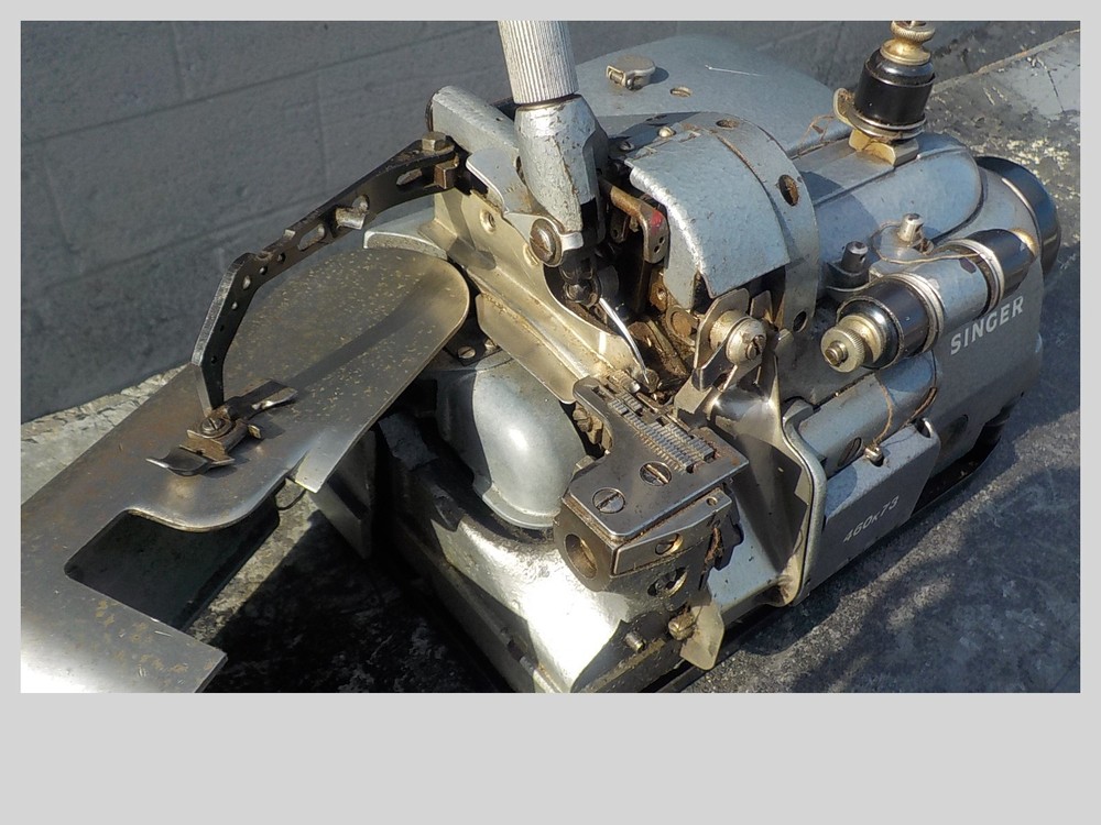 Industrial Sewing Machine Singer 460K72 three thread overlock