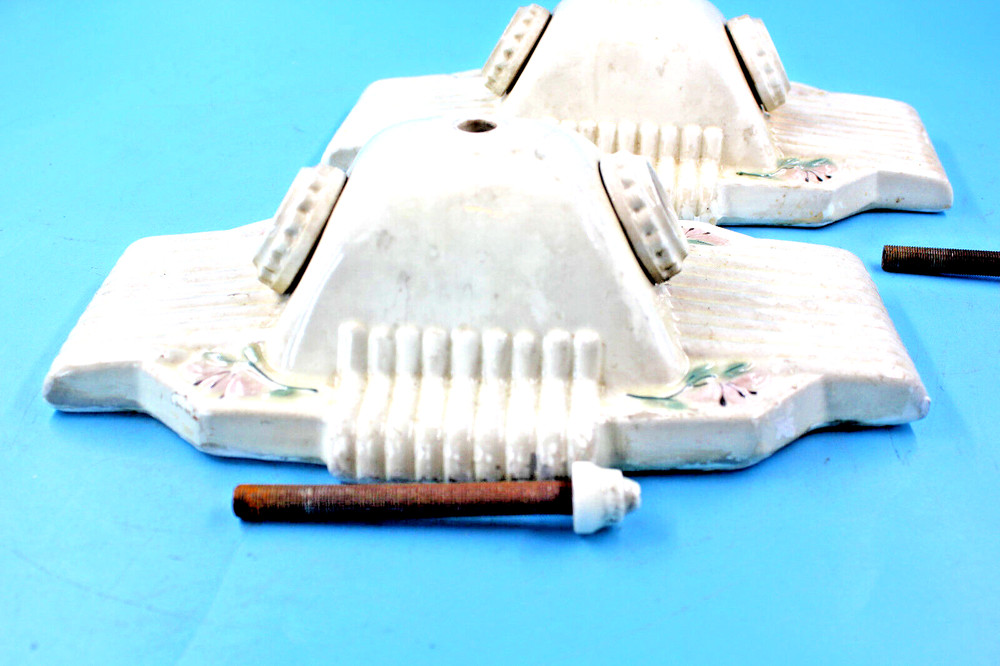 TWO CERAMIC WALL SCOUNCE LAMPS TWO LIGHTS EACH MATCHING