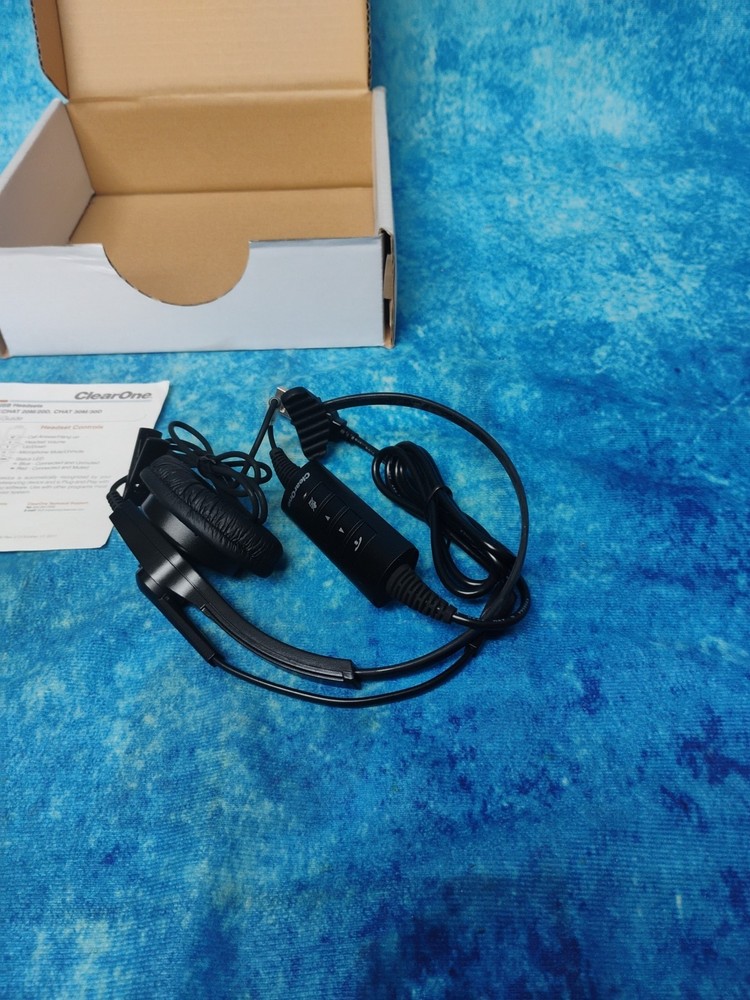 ClearOne Chat 20M USB Headset, 910-000-20M