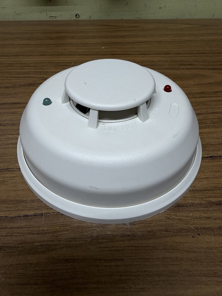 System Sensor 2WTR-B Conventional Smoke Detector Head With Relay & Thermal