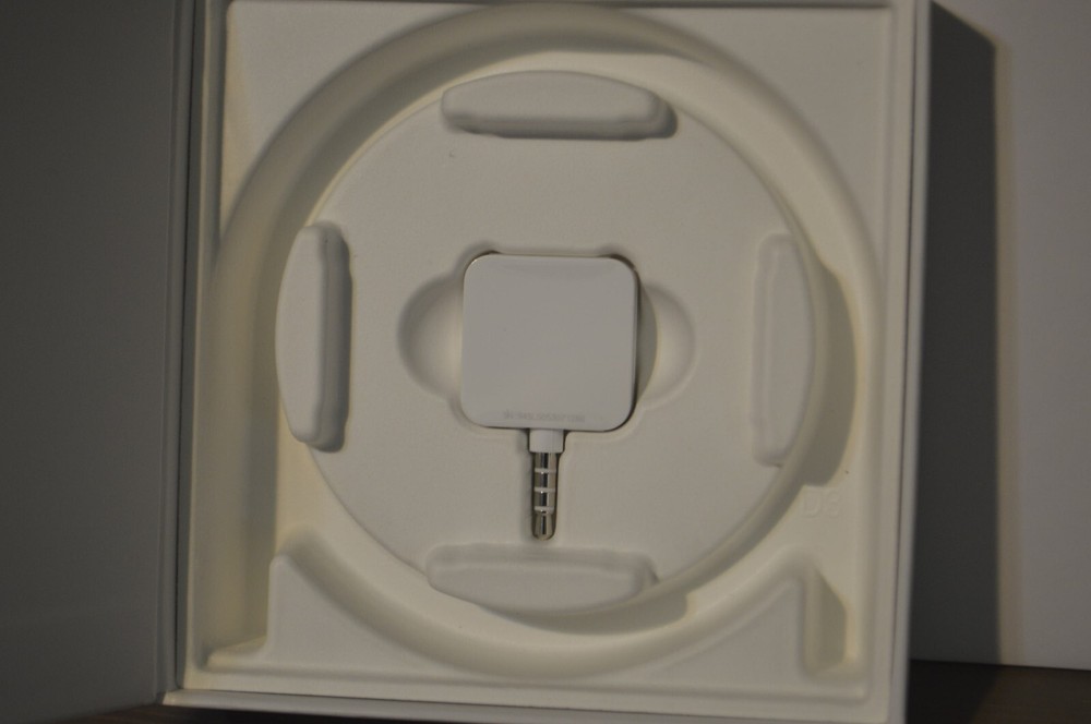 Mobile Debit Credit 3.5 Jack Card Reader Square Swipe Payment Apple Android