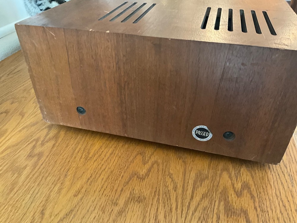 SANSUI 4 CHANNEL REAR AMPLIFIER 230 WATTS MODEL QS-500 FUNCTIONAL NEEDS 3 KNOBS