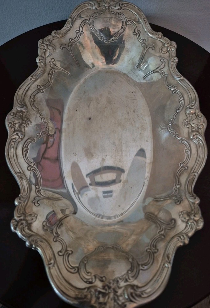 Vintage Gorham E silver plated YC1311 Chantilly Duchess`pattern bread tray