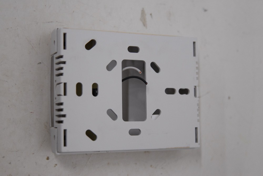 Schneider Andover Controls TTS-S-1 Room Temperature Sensor