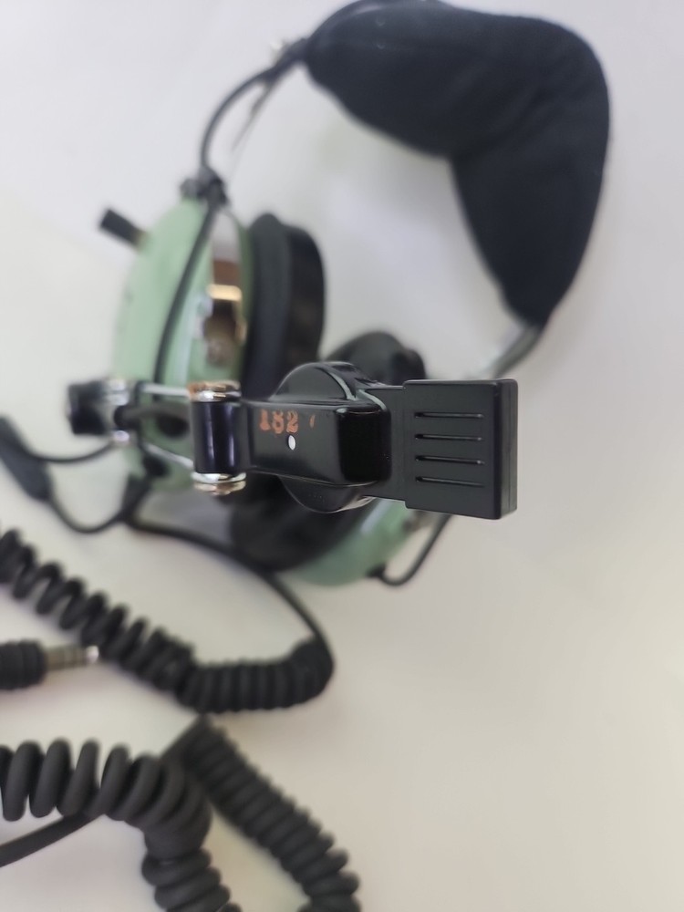 David Clark H10-76 Aviation Headset *UNTESTED