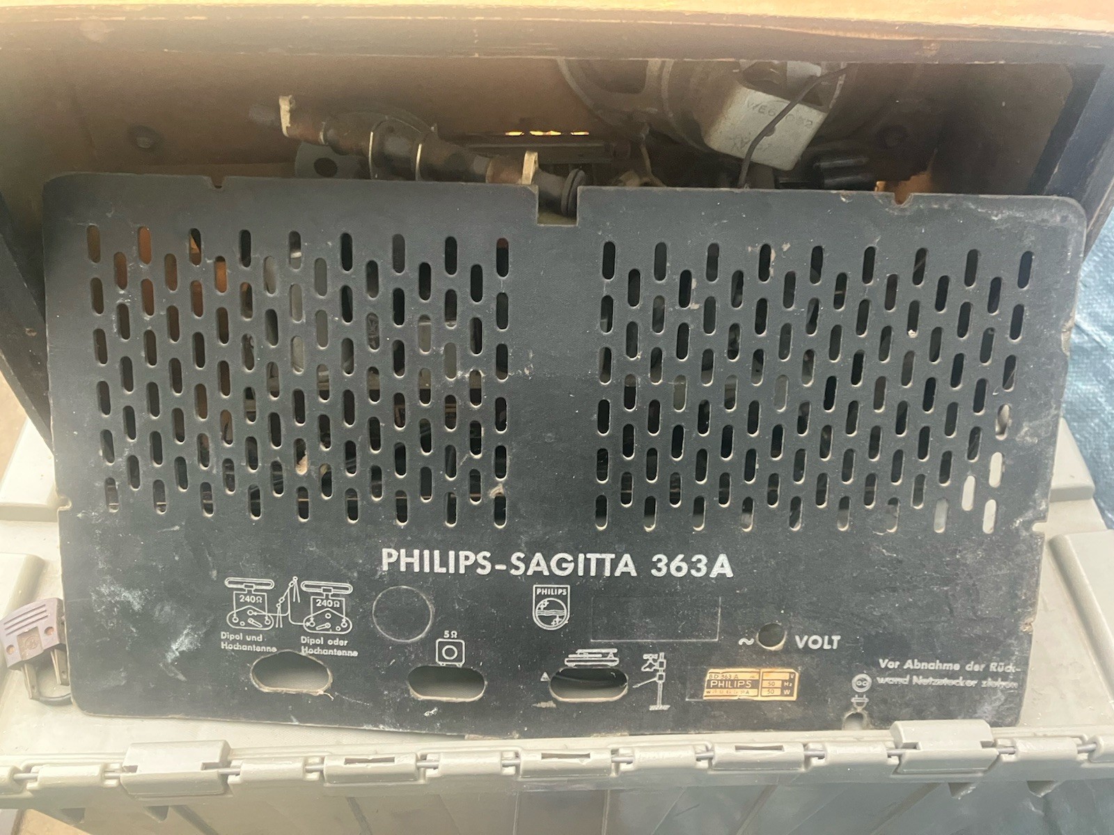 Vintage Philips Sagitta BD 363 A Wood Radio