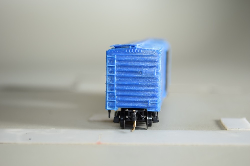 4892 Micro Trains 40' BOX car UN DEC UN PAINTED
