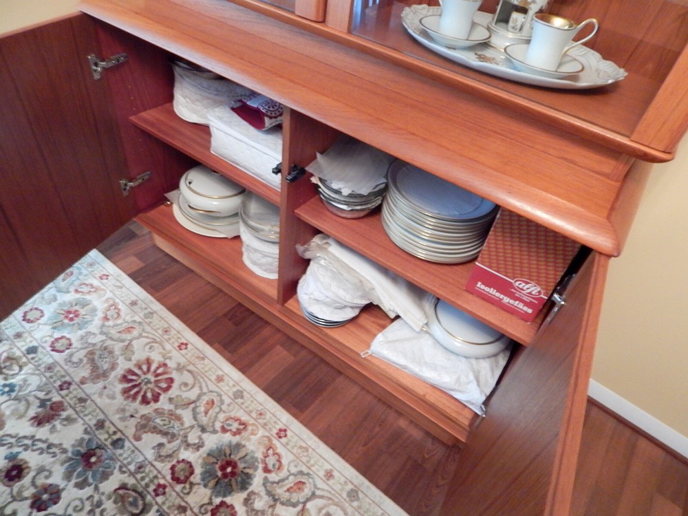 Nordic Mid century Teak Display Case China Cabinet Console Server MCM