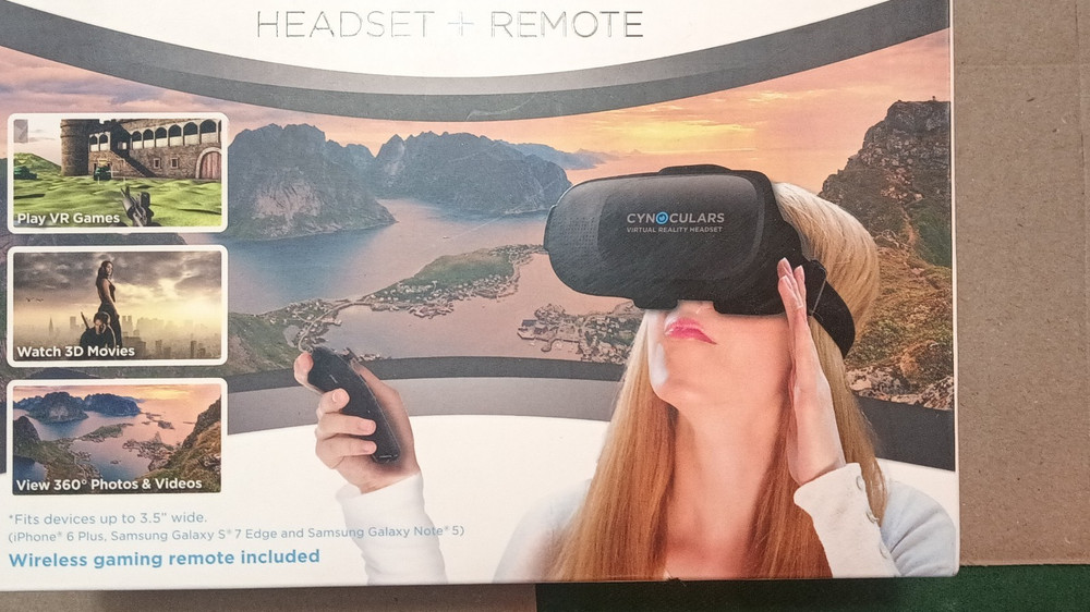 Cynoculars Virtual Reality Headset Black 360° Viewing Wireless Remote VR