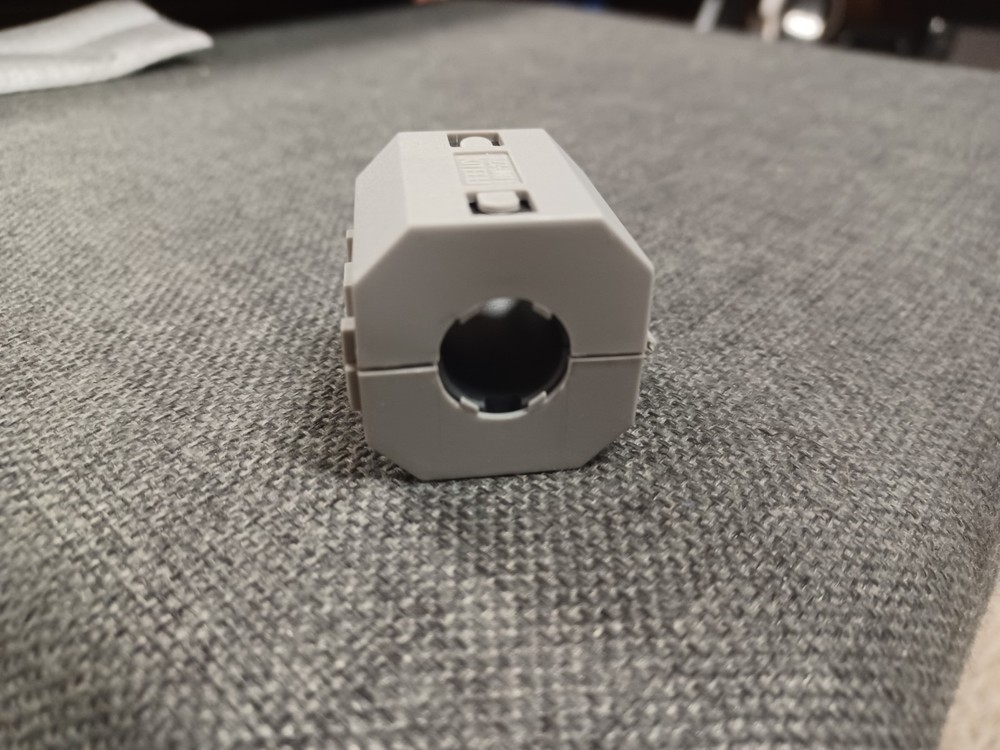 FEELUX BNF-18 Split Ferrite Core EMI Interference Filter Round Cable Clamp