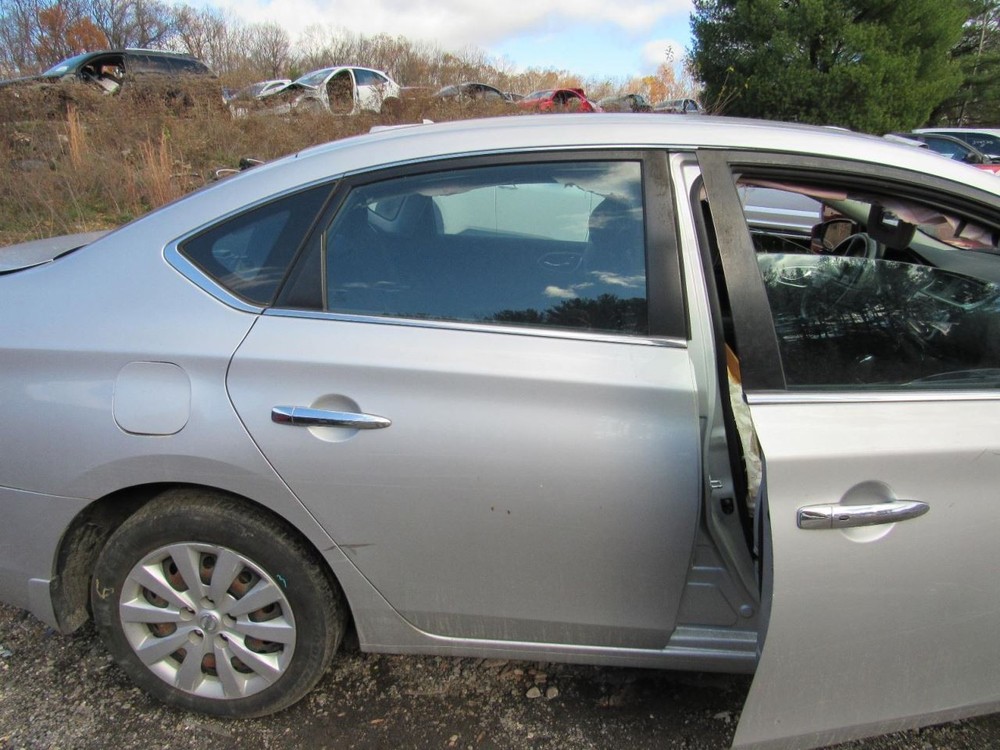 SENTRA 2017 Glove Box 1003884