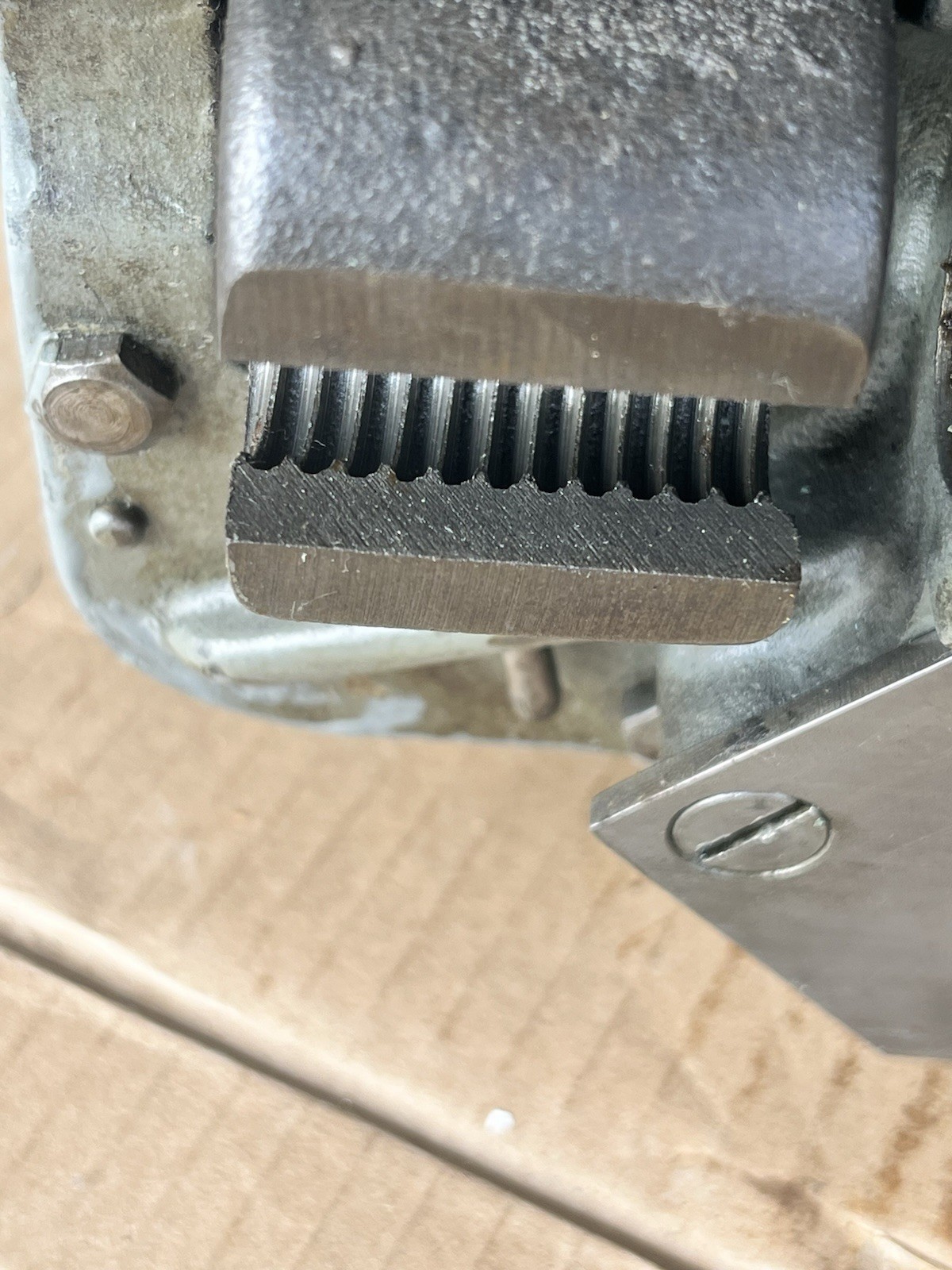 Sheldon 10” Metal Lathe Complete Apron Assembly