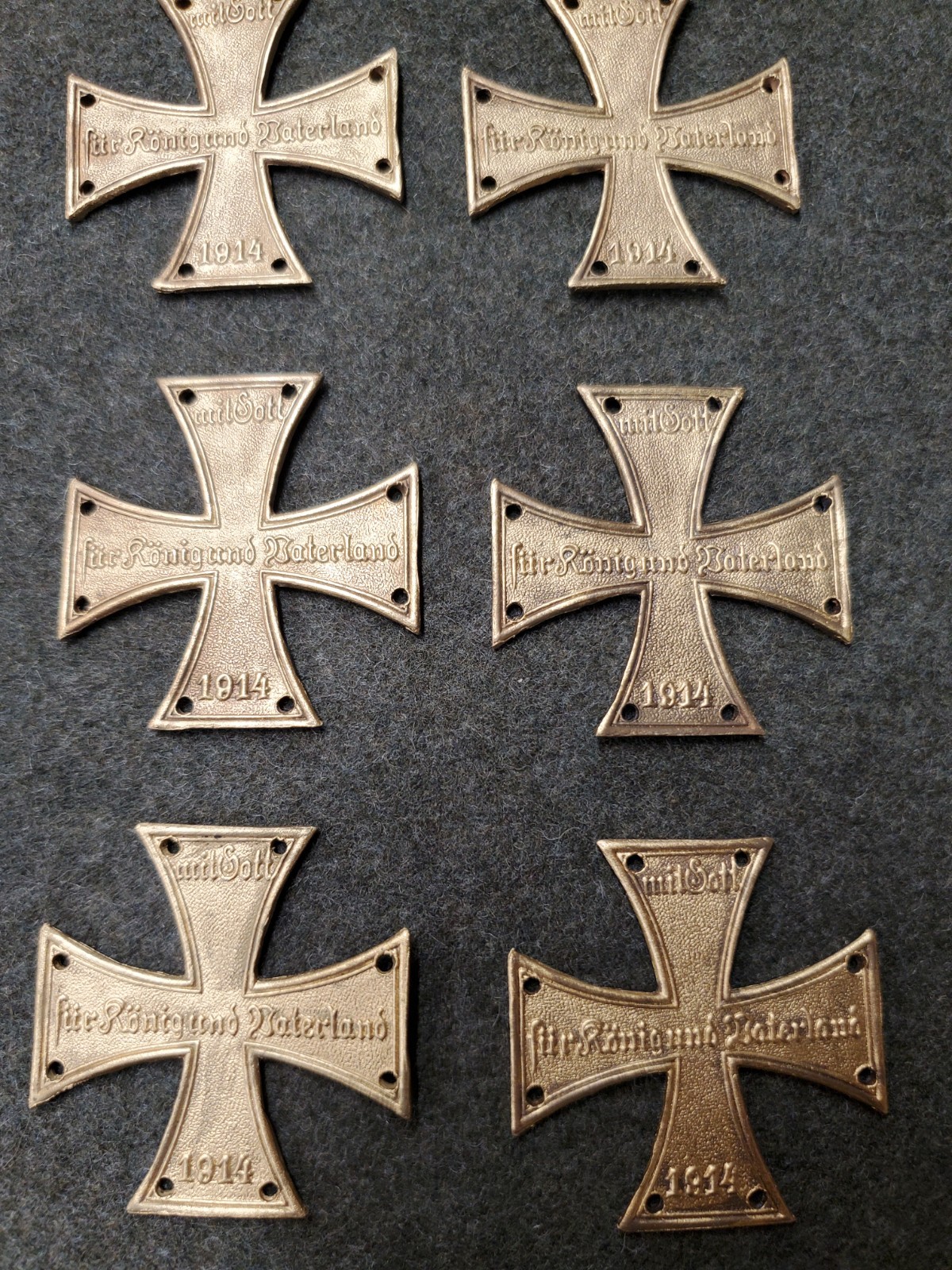 WWI German/Prussian Landsturm cross Cap Badge