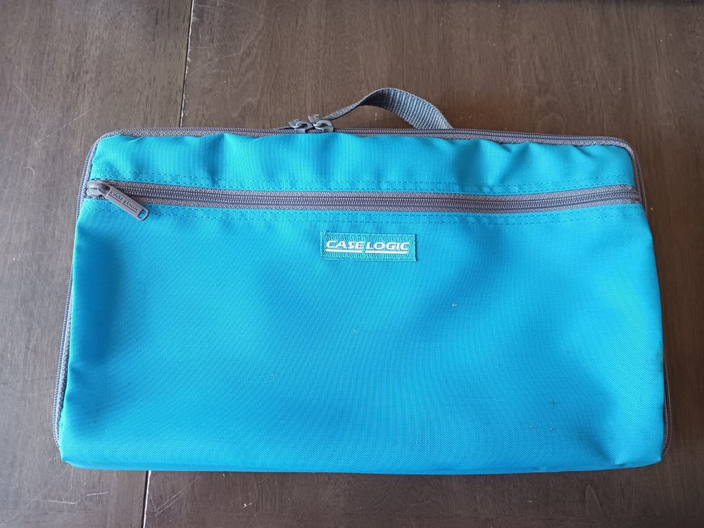 Case Logic Blue 30 Cassette Storage Case #CP-30