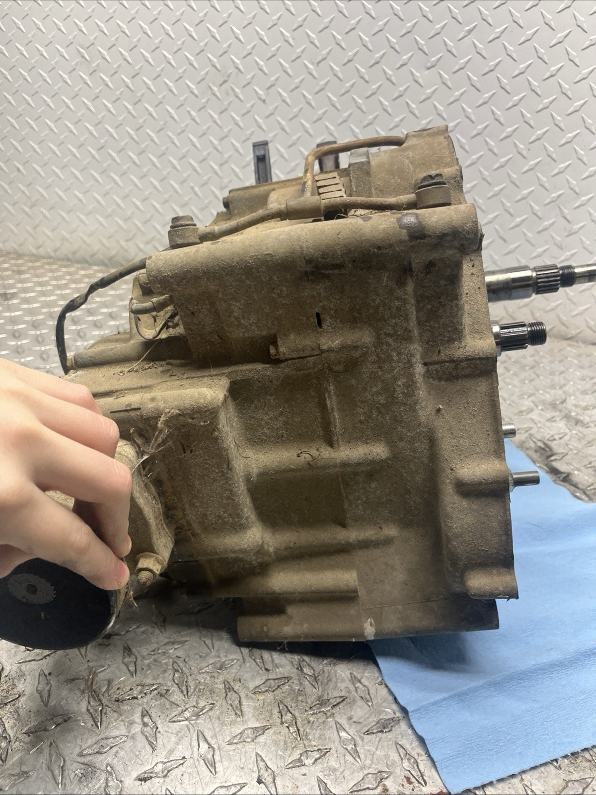 89-04 1993 Bayou 300 2X4 Engine Bottom End Crankcases Crankshaft Transmission