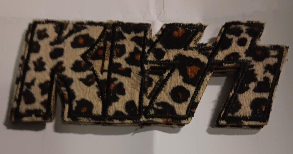 KISS  PATCH NEW  VINTAGE OOP COLLECTIBLE GENE PAUL ACE PETER