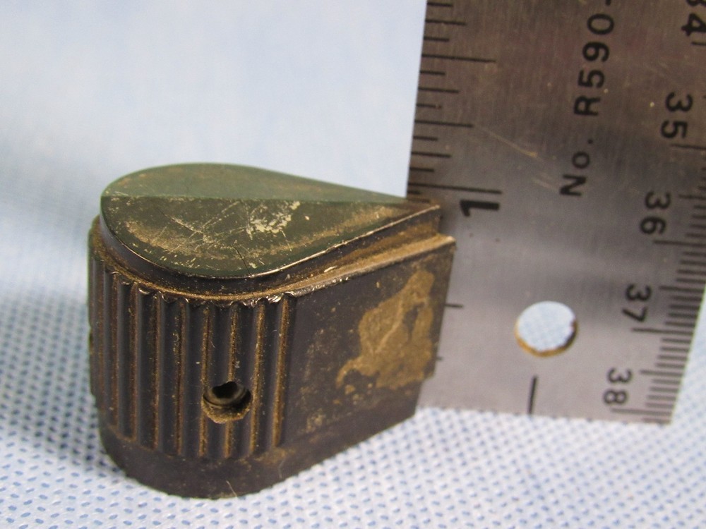 Raytheon & Unbranded Teardrop Set of 16 Pointer Control Black Knobs Vintage