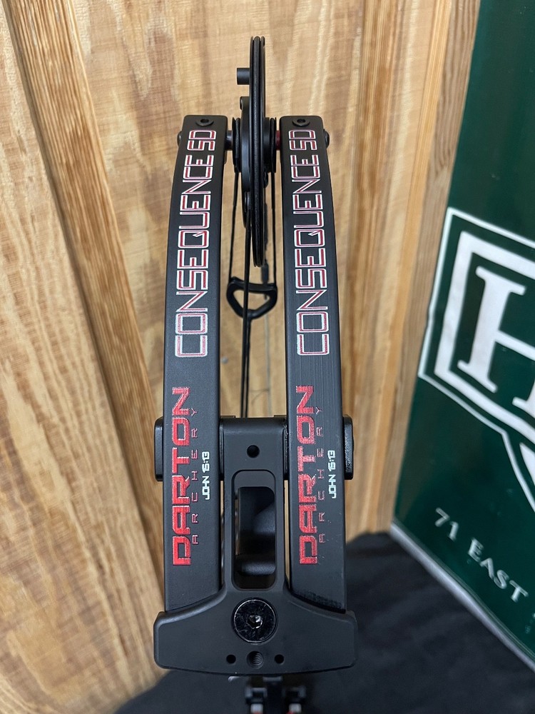 Darton Archery Consequence SD 50lb Black Riser Black Limbs RH BRAND NEW