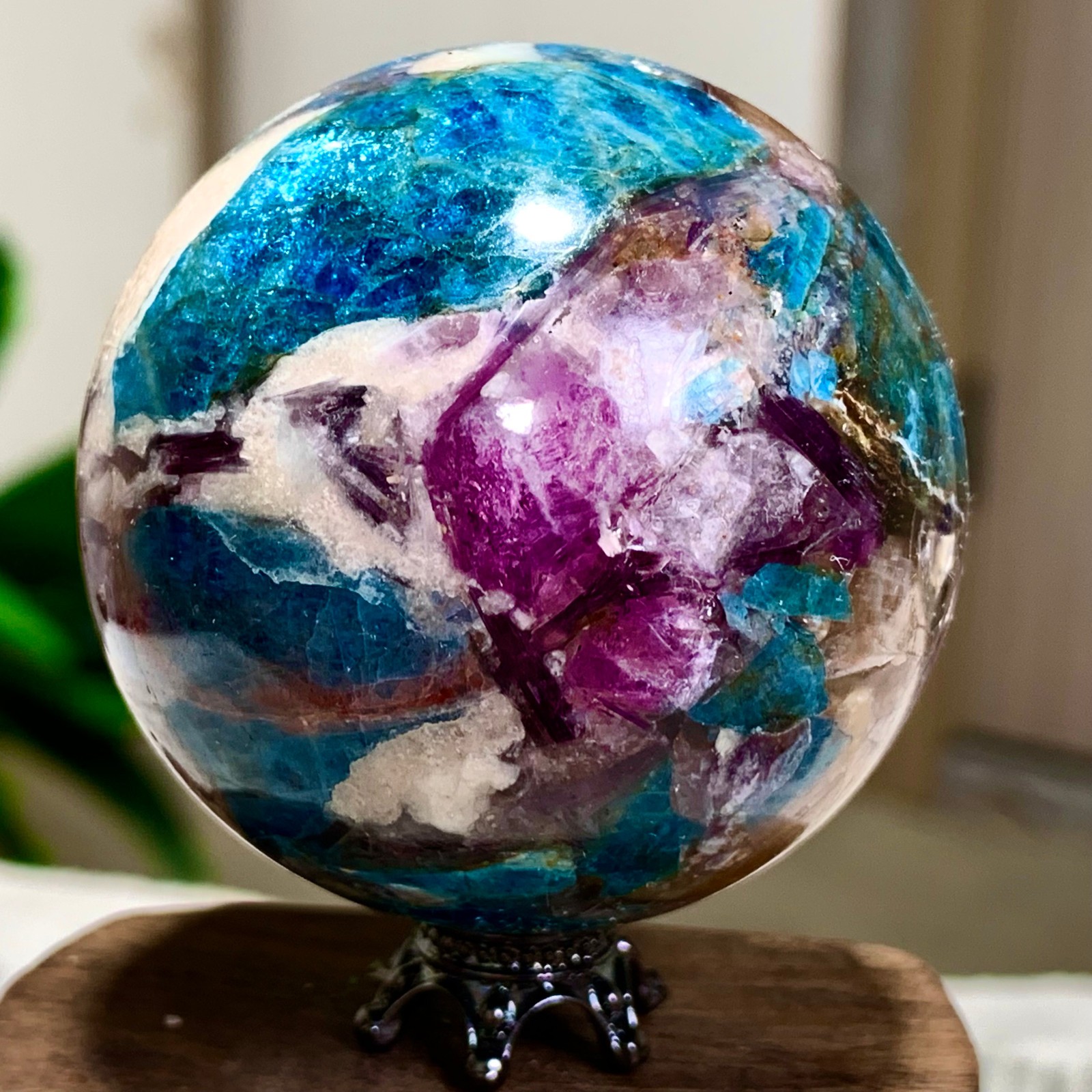 152G Natural Blue Aptite +Sun Stone purple lepidolite Sphere mineral sample
