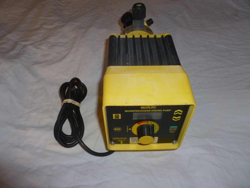 LMI MICROPROCESSOR PUMP B911-D90HI MADE IN USA